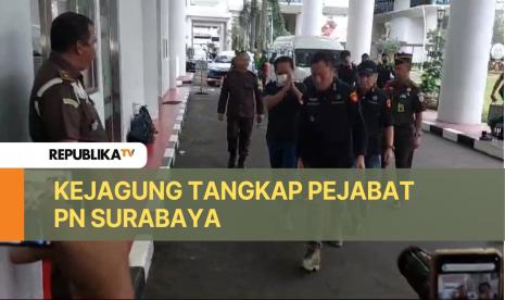 Kejaksaan Agung (Kejagung) dikabarkan kembali melakukan penangkapan terhadap seorang pejabat tinggi Pengadilan Negeri (PN) Surabaya, Jawa Timur (Jatim), Selasa (14/1/2025).