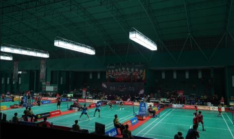 Kejuaraan bulutangkis bergengsi Polytron Gubernur Cup 2024 mulai bergulir pada Senin, (4/11/2024) hingga Sabtu, (9/11/2024) 2024 di GOR Djarum Jati, Kudus, Jawa Tengah. 