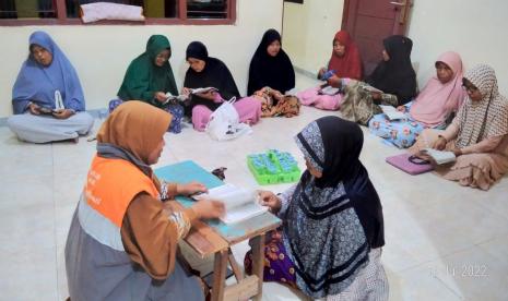 kelas ngaji iqro yang diinisiasi oleh Relawan Rumah Zakat Desa Berdaya Kebandingan, Tegal. 