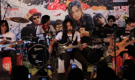 Kelompok musik dengan genre Japanesse rock, J Rocks tampil dalam mini konser bertajuk 