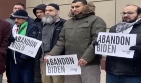 Kelompok muslim AS tenggapi strategi Joe Biden melawan islamofobia dengan sinis.