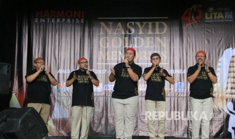 Kelompok Nasyid Snada meraih Lifetime Achievement Award dalam acara Nasyid Golden Memories yang digelar di Padepokan Seni Mayang Sunda, Bandung akhir pekan lalu. 