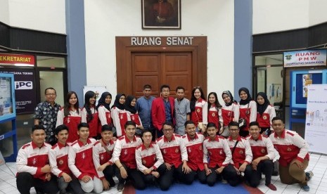 Kelompok Paduan Suara Mahasiswa Universitas Hasanuddin (PSM Unhas) akan mengikuti World Choir Games South Africa 2018 yang berlangsung di Kota Tshwane, Provinsi Gauteng, Afrika Selatan,  4 – 14 Juli 2018.