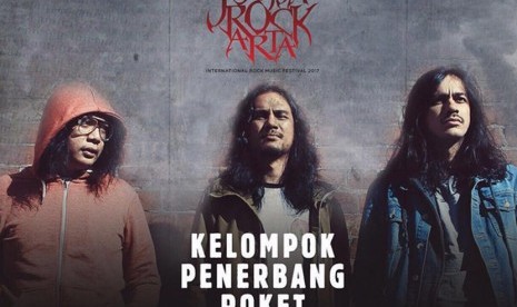 Kelompok Penerbang Roket.