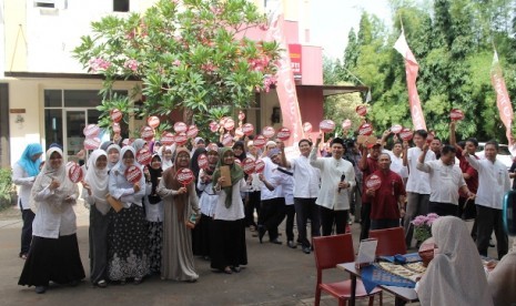 keluarga besar pppa daarul quran ramai-ramai bersedekah di hari sedekah nasional, 27 april 2015