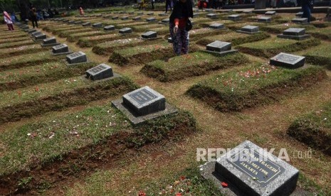 Makam Mr X Di Tpu Pondok Rangon Republika Online