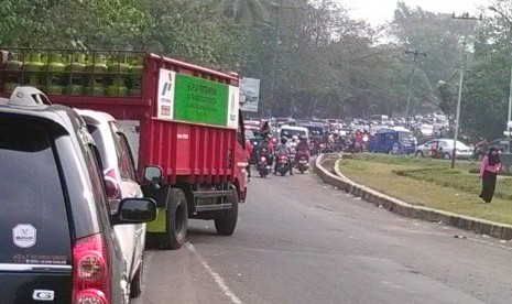 Kemacetan di Jalan Raya Dramaga, Bogor