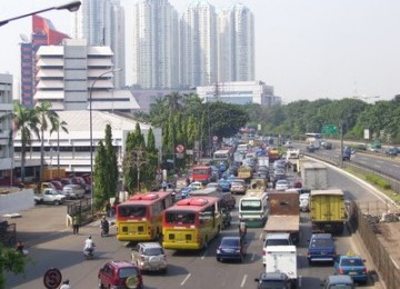 Kemacetan yang menjadi pemandangan setiap hari di DKI Jakarta 