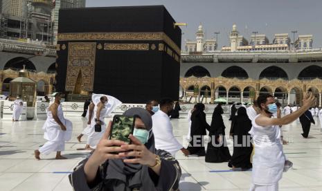 Kemenag mengimbau jamaah umroh jangan asal selfie di tempat yang dilarang.