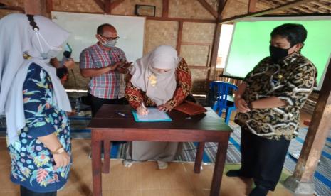 Kementan bertemu dengan stakeholder yang membahas tentang Strategi Pengembangan Agribisnis Talas Beneng sebagai komoditas unggul lokal mendukung peningkatan ekspor di Kabupaten Pandeglang yang diadakan di Saung Saba Juhut, kemarin Jumat (2/10).