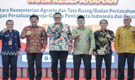 Kementerian Agraria dan Tata Ruang/Badan Pertanahan Nasional (ATR/BPN) melakukan penandatanganan Nota Kesepahaman (MoU) dengan Persatuan Islam (Persis) 