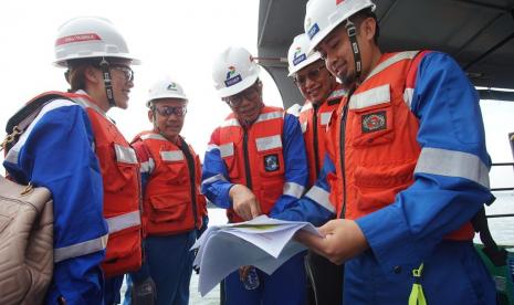 Kementerian Badan Usaha Milik Negara (Kemen BUMN) mendorong Pertamina Group, baik Holding maupun Subholding untuk tetap fokus melanjutkan delapan inisiatif strategis untuk mempercepat transisi energi.