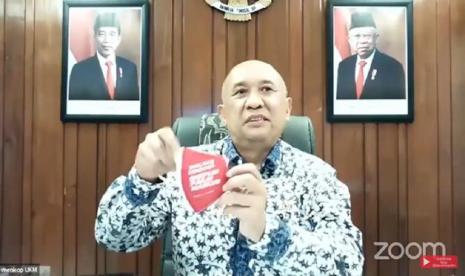 Kementerian Koperasi dan UKM bersama Kementerian Kesehatan melibatkan 9 agregator UMKM untuk memproduksi sebanyak 27 juta potong masker kain senilai Rp 150 miliar, yang akan didistribusikan ke 34 provinsi di seluruh Indonesia. Langkah itu merupakan komitmen bersama untuk penyelamatan sektor UMKM di tengah pandemi Covid-19. 