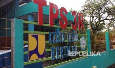 Kementerian Pekerjaan Umum dan Perumahan (PUPR) membangun pengolahan sampah TPS 3R untuk mendukung sungai Citarum Bersih.