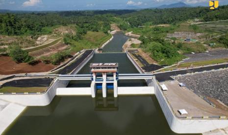 Sebagai upaya mengatasi tantangan dan masalah air nasional, muncul usulan untuk membentuk sebuah badan khusus air. 