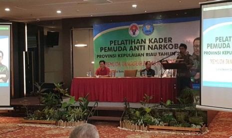 Kementerian Pemuda dan Olahraga (Kemenpora) kembali melanjutkan program pelatihan Kader Inti Pemuda Anti Narkoba (Kipan) kepada 200 perwakilan organisasi kepemudaan se-Kepulauan Riau di Hotel Sahid, Batam.