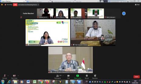 -Kementerian Perindustrian mendorong Industri Kecil Menengah (IKM) batik dan tahu untuk lebih menyadari urgensi pengolahan limbah. Dorongan ini diberikan melalui program webinar dan bimbingan teknis kepada para pelaku usaha pada Selasa (8/6). 