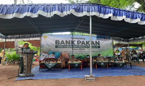 Kementerian Pertanian (Kementan) terus berupaya mendukung swasembada protein hewani dan meningkatkan kualitas dan produksi ternak dengan meluncurkan Bank Pakan. Hal ini juga sesuai dengan kerangka kebijakan pembangunan pertanian utamanya sub sektor peternakan yang berkontribusi mewujudkan ketahanan pangan melalui penyediaan protein hewani asal ternak.