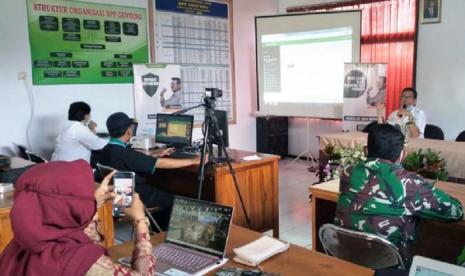 Kementerian Pertanian melalui BPPSDMP Pusat Penyuluhan Pertanian menggelar sosialisasi dan evaluasi kegiatan Balai Penyuluhan Pertanian (BPP) di Kecamatan Genteng Banyuwangi. Pusluhtan juga melakukan sosialisasi terkait pembentukan BPP model Komando Strategis Pembangunan Pertanian (Kostratani).