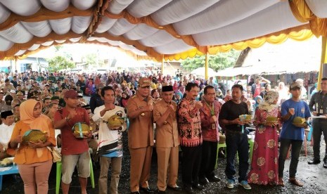 Kementerian Pertanian menggelar Festival Durian dan Gelar Buah Eksotik ke-5 di Kabupaten Banjar, Kalimantan Selatan, Selasa (22/1).