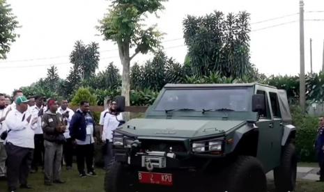 Kendaraan taktis (rantis) Maung produksi PT Pindad dengan pelat nomor 