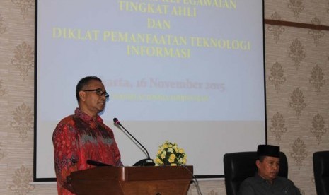 Kepala Badan Litbang dan Diklat Kemenag  Prof Dr Abdurrahman Mas’ud PhD  membuka Diklat Pemanfaatan Teknologi Informasi di Jakarta, pertengahan November 2015..