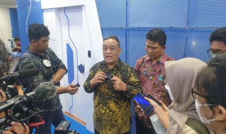 Kepala Badan Pekerja Migran Indonesia (BP2MI) Benny Ramdhani saat diwawancarai media.