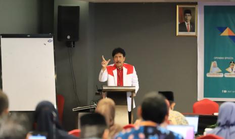 Kepala Badaconferenn Pembinaan Ideologi Pancasila (BPIP), Prof. Drs. K.H. Yudian Wahyudi, M.A., Ph.D menjadi narasumber dalam Annual Meeting and International Conference AIAT se-Indonesia Tahun 2022 yang bertema “Rethinking Qur’anic Studies in the Digital Era”, di Gorontalo, Rabu (14/9/2022).