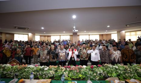 Kepala Badan Pembinaan Ideologi Pancasila (BPIP) Prof Drs KH Yudian Wahyudi saat menjadi keynote speech pada kegiatan Bedah Buku; Islam dan Pancasila Perspektif Maqashid Syariah Prof Drs KH Yudian Wahyudi dan Launching 