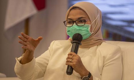 Kepala Badan Pengawas Obat dan Makanan (BPOM) Penny Kusumastuti Lukito mengatakan,  BPOM bersama industri farmasi, peneliti, dan sponsor terus melakukan pendampingan pengembangan uji praklinis vaksin Covid-19 yang dikembangkan Universitas Airlangga (Unair) bersama PT Biotis Pharmaceutical Indonesia.