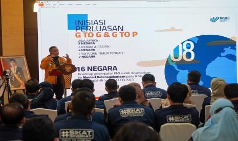 Kepala Badan Perlindungan Pekerja Migran Indonesia (BP2MI) Benny Rhamdani menegaskan salah satu resolusi lembaganya 2023 yakni sikat sindikat mafia Pekerja Migran Indonesia (PMI). Komitmen tersebut menurut dia merupakan langkah untuk melindungi dan memuliakan para PMI yang notabene merupakan penyumbang bagi devisa negara.