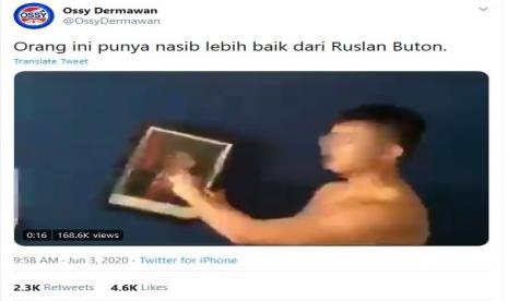 Kepala Bakomstra Partai Demokrat, Ossy Dermawan membuat status tentang nasib Ruslan Buton yang kalah baik dibandingkan Royson Jordany.