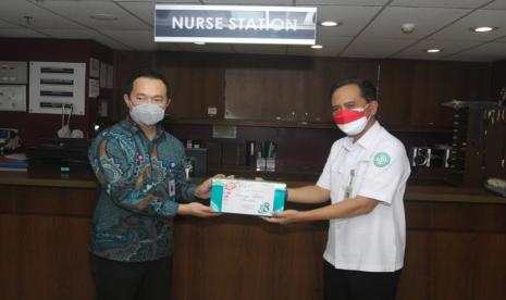 Kepala Cabang BPJS Kesehatan unit Cikarang Arief Setiadi, didampingi dr Gerald A Hediyanto sebagai kepala bidang pelayanan medis, dan perwakilan dari managemen Siloam Hospitals Lippo Cikarang, dr. Albert Limanto, MM, MARS,  selaku Direktur Siloam Hospitals Lippo Cikarang dan sejumlah wakil Manajemen dari kedua belah pihak dengan menerapkan prinsip protokol kesehatan yang ketat. 