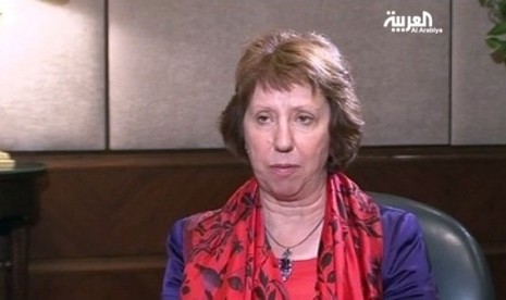 Foreign policy chief of European Union, Catherine Ashton, strongly condemns the violence and called for Egypt's security forces to 