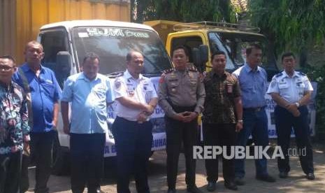 Kepala KSOP Kelas V Marunda, Yuserizal bersama stakeholder  keluarga besar Pelabuhan Marunda telah melaksanakan penggalangan sosial mulai 4 - 8 Oktober 2018 melalui Posko Peduli Bencana Kantor Kesyahbandaran dan Otoritas Pelabuhan Kelas V Marunda.