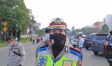 Kepala Pos Penyekatan Mudik di Gerbang Tol Bekasi Barat, AKP Winarsih, Rabu (12/5).