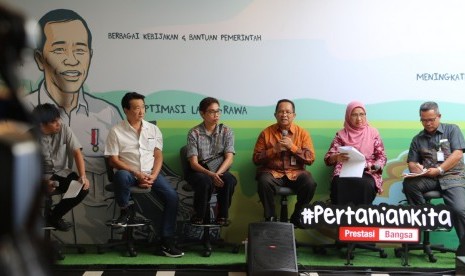 Kepala Pusat Kepatuhan, Kerjasama dan Informasi Perkarantinaan, Badan Karantina Pertanian (Barantan), Arifin Tasriffdalam acara Bincang Asik Pertanian Indonesia di Gedung Pusat Informasi Agribisnis, Kementerian Pertanian, Jumat (4/1). 