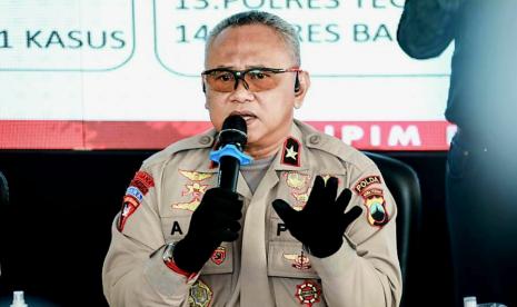  Kepala Satgas Tindak Pidana Perdagangan Orang (TPPO) Polda Jawa Tengah, Brigjen Pol Abiyoso Seno Aji, saat memberikan keterangan pada konferesni pers pengungkapan kasus TPPO, di lobi Mapolda Jawa Tengah, Senin (12/6).