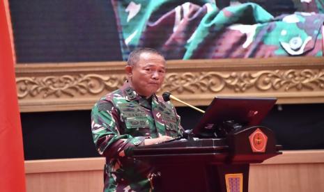 Kepala Staf Umum (Kasum) TNI Letjen Ganip Warsito.