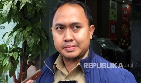 Kepala Sub Bagian Peraturan Perundang- Undangan Bidang Pembangunan dan Lingkungan Hidup di Biro Hukum Pemprov DKI Jakarta, Okie Wibowo, usai diperiksa penyidik Ditreskrimsus Polda Metro Jaya, Senin (12/3). 