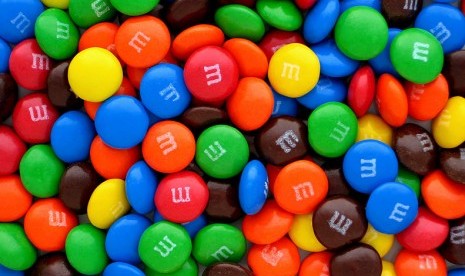 Kepingan cokelat M&M jadi salah satu permintaan band Van Halen setiap naik panggung.