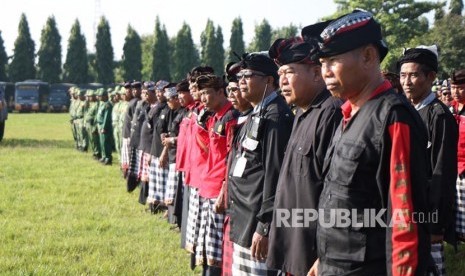 Kepolisian Daerah (Polda) Bali mengerahkan setidaknya 10 ribu personel untuk mengawal kelancaran pemilihan kepala daerah (pilkada) 2018. 