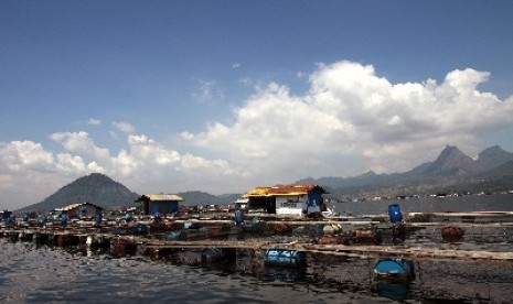 Keramba Apung, Waduk Jatiluhur, Kamis (16/5).