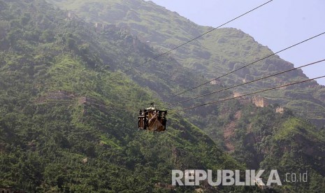 Kereta gantung ke gunung (ilustrasi).