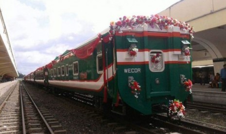 PT INKA has exported its train to Sri Lanka. Previously, also in South East Asia, INKA's trains exported to Bangladesh (25/6).