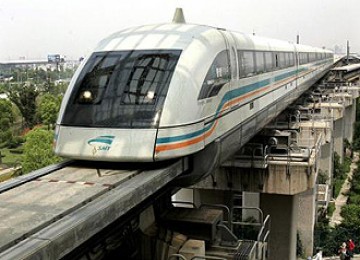 Kereta Maglev yang dioperasikan di Shanghai. 