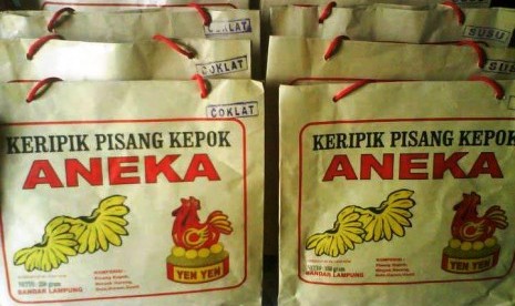 Keripik pisang merupakan salah satu oleh-oleh khas Lampung