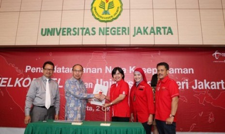 Kerja sama antara UNJ dengan Telkomsel