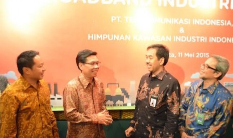 Kerja sama broadband kawasan industri antara Telkom dengan Himpunan Kawasan Industri