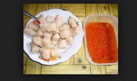 Kerupuk Basah (crackers), one of traditional snack from Kapuas Hulu, West Kalimantan.